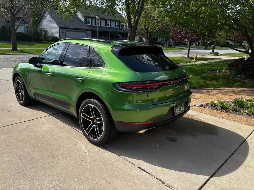 2021 Porsche Macan - Image 11 of 19