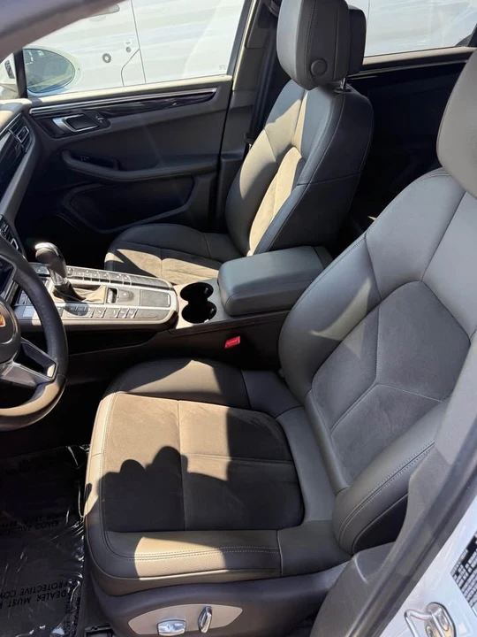 2021 Porsche Macan - Image 3 of 11