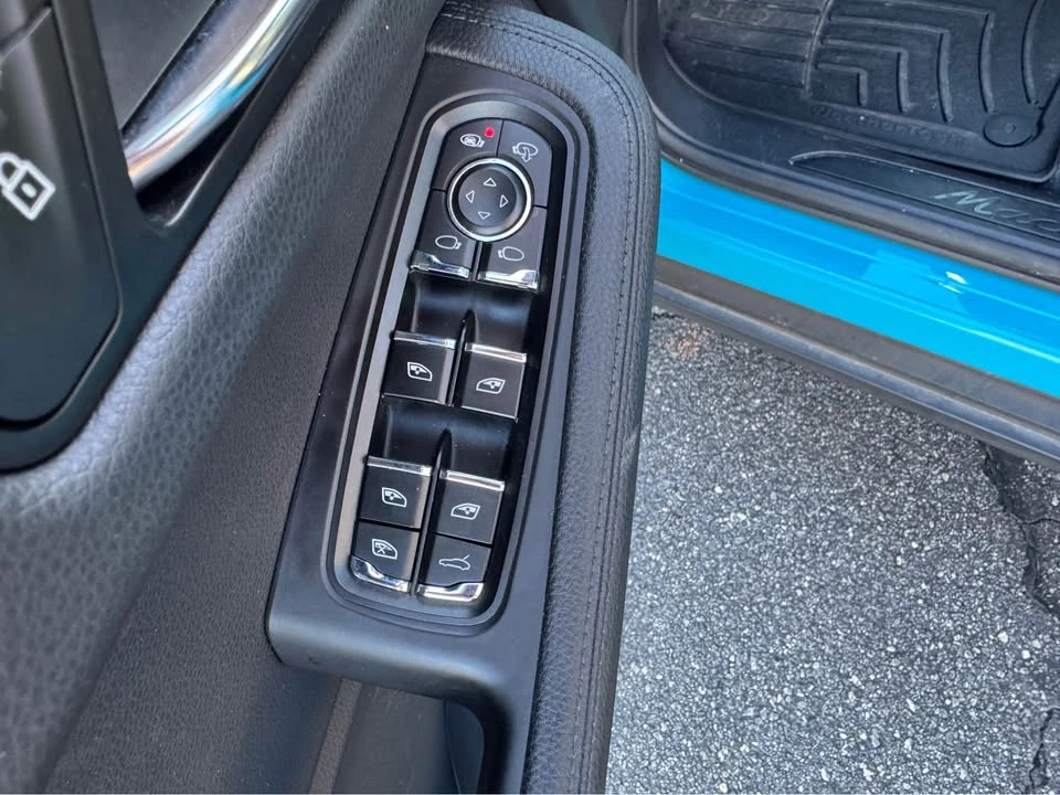 2021 Porsche Macan T - Image 14 of 20