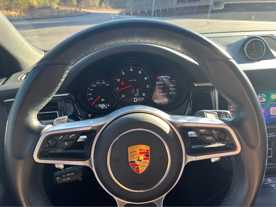 2021 Porsche Macan T - Image 10 of 20