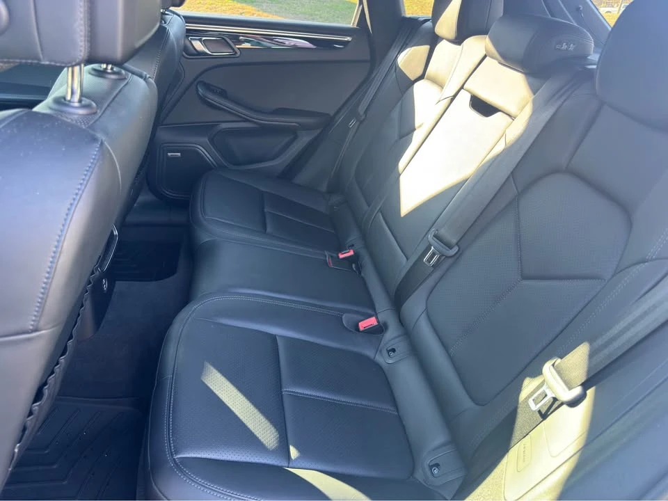2021 Porsche Macan T - Image 12 of 20
