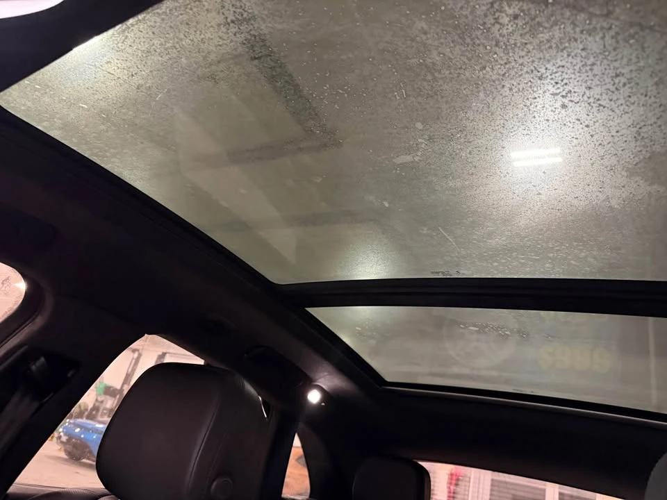 2021 Porsche Macan Turbo - Image 12 of 15