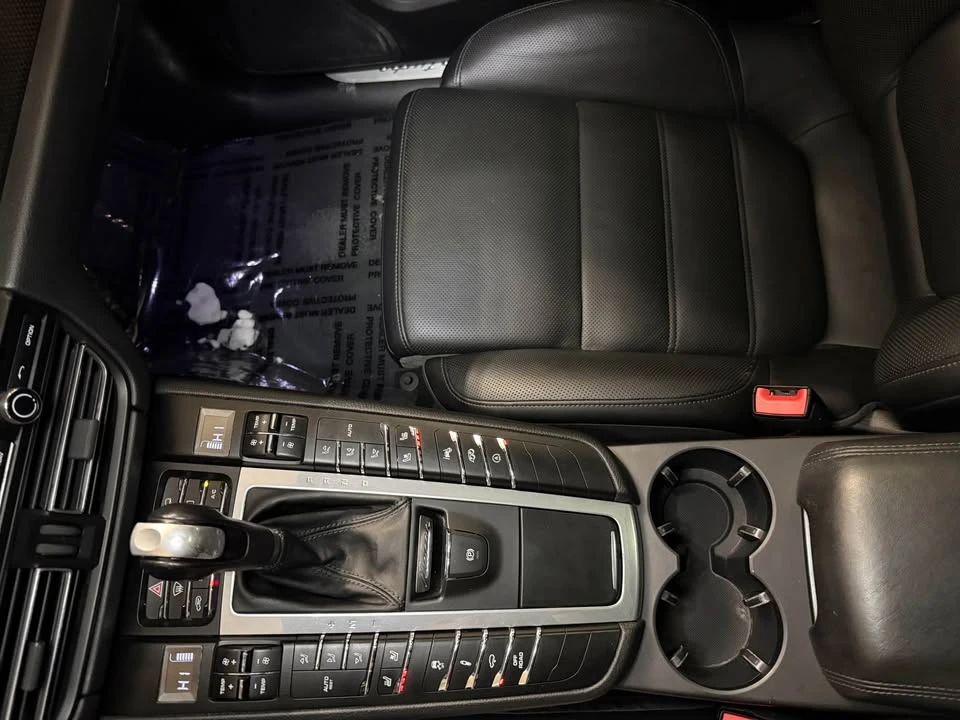 2021 Porsche Macan Turbo - Image 8 of 15