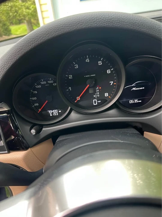 2021 Porsche Macan Turbo - Image 6 of 7