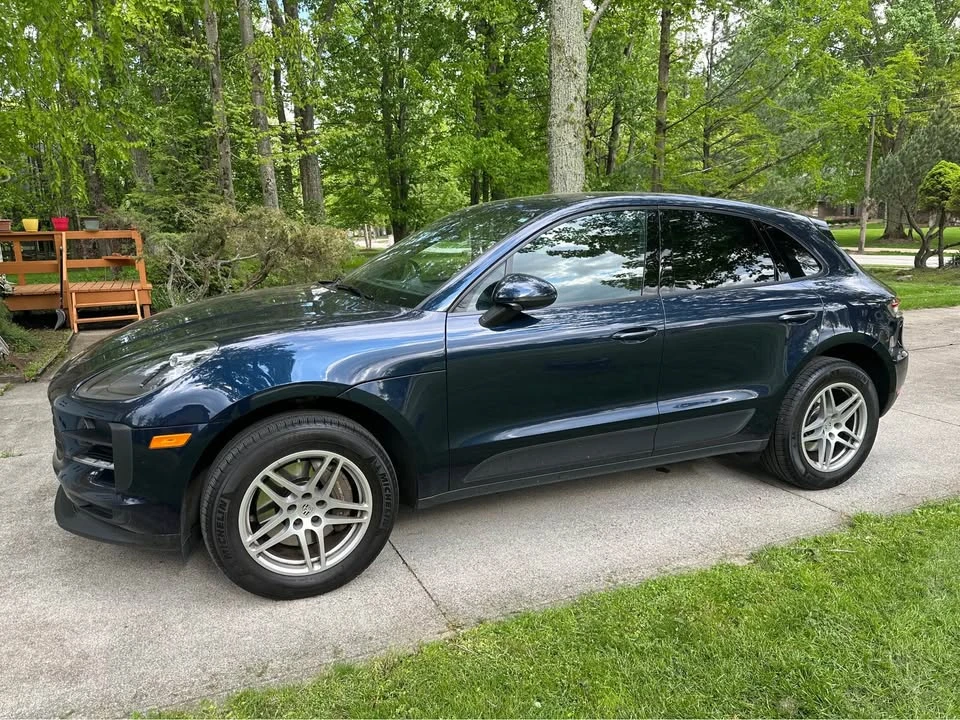 2021 Porsche Macan Turbo - Image 2 of 7