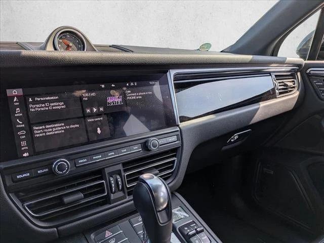 2021 Porsche Macan - Image 12 of 17