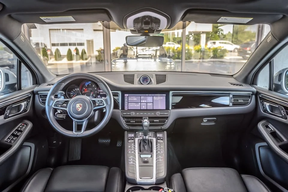 2021 Porsche Macan - Image 2 of 20