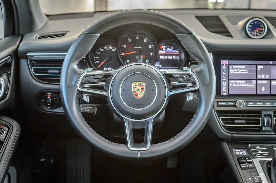 2021 Porsche Macan - Image 7 of 20