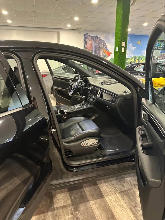 2021 Porsche Macan - Image 8 of 8