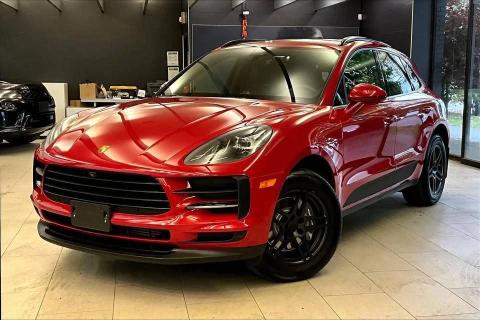 2021 Porsche Macan - Image 2 of 17