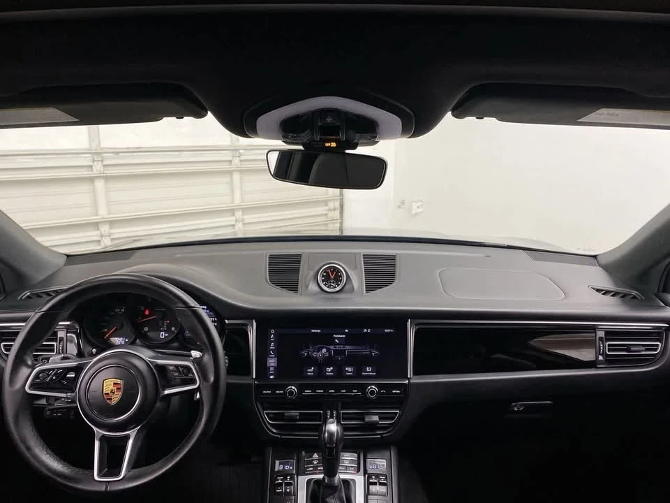 2021 Porsche Macan - Image 10 of 18