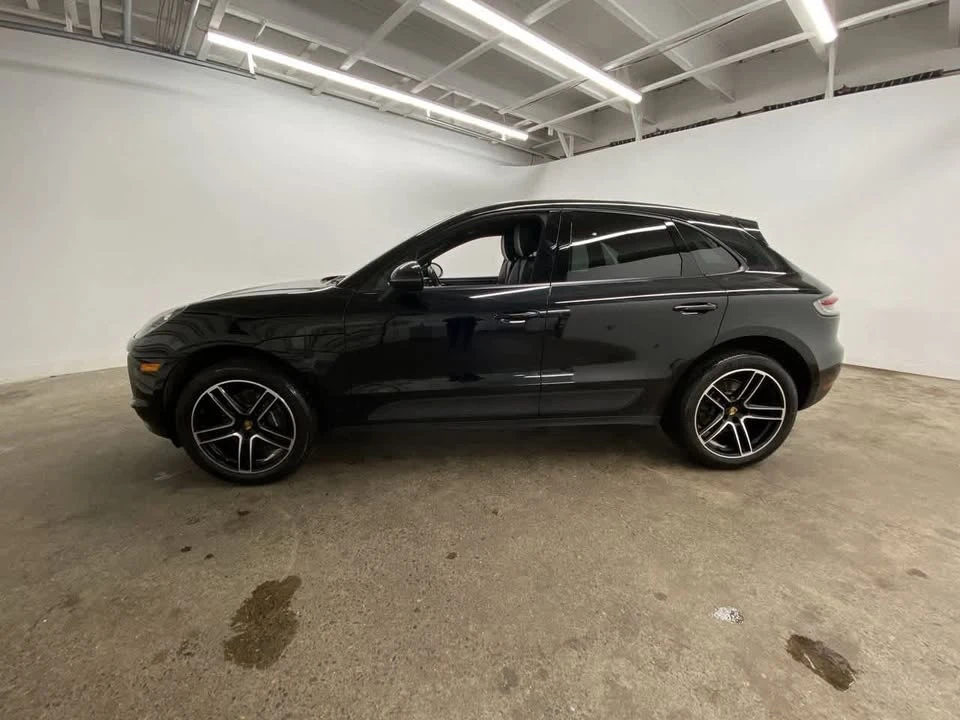 2021 Porsche Macan - Image 2 of 18