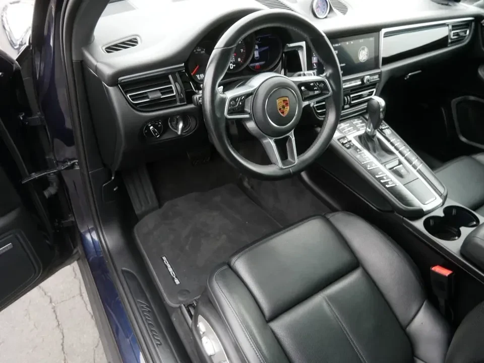 2021 Porsche Macan - Image 7 of 18