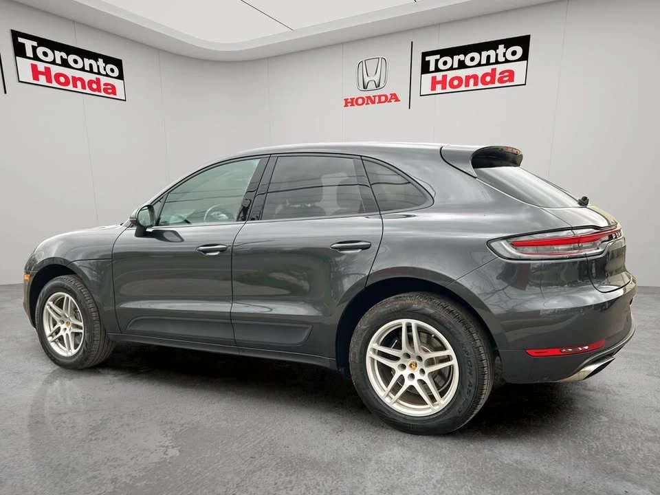 2021 Porsche Macan - Image 18 of 19