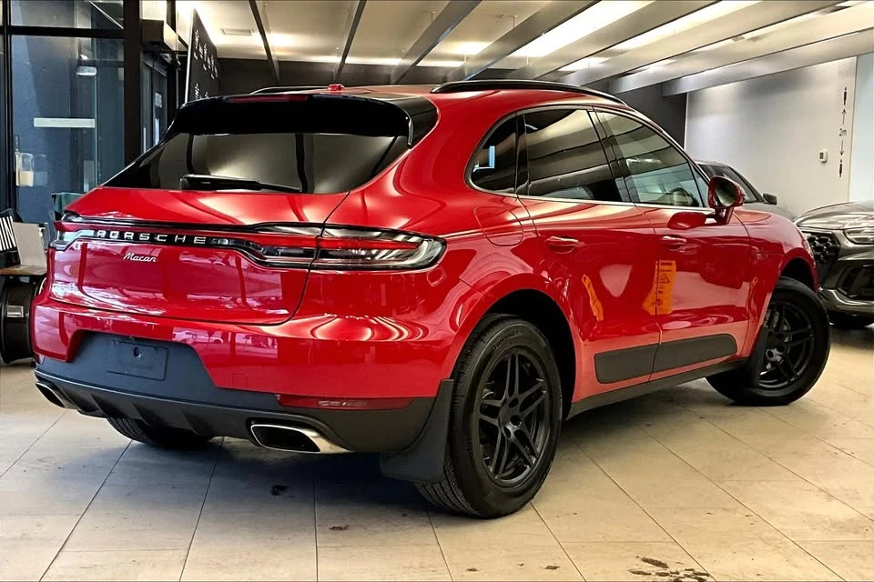 2021 Porsche Macan - Image 6 of 20