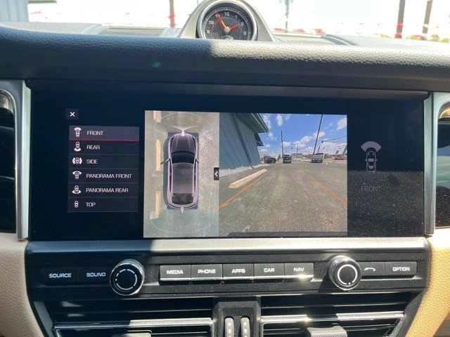 2021 Porsche Macan - Image 14 of 19