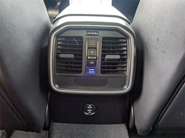 2021 Porsche Macan - Image 10 of 15