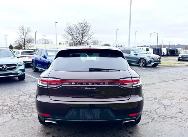 2021 Porsche Macan - Image 5 of 11