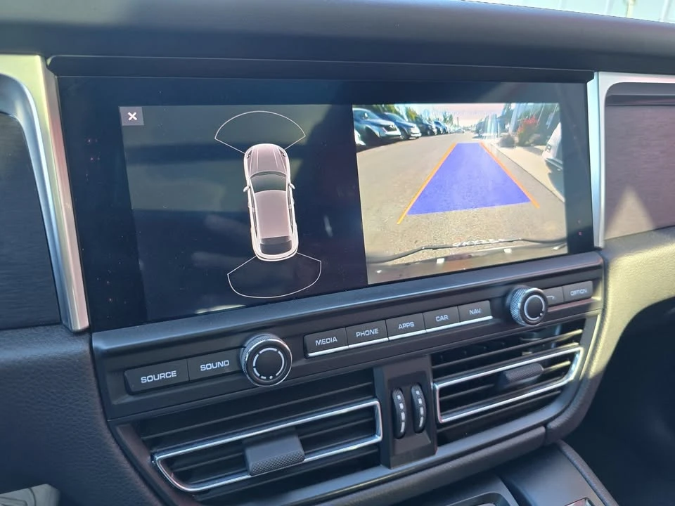 2021 Porsche Macan GTS - Image 14 of 19