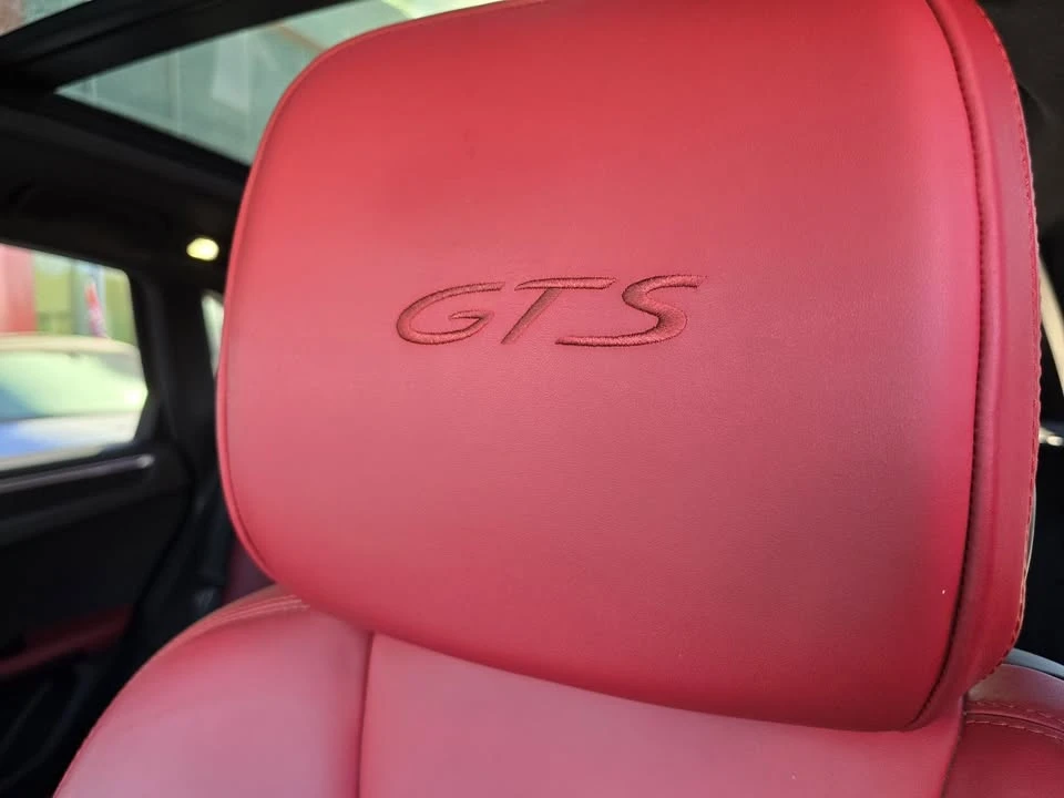 2021 Porsche Macan GTS - Image 10 of 19