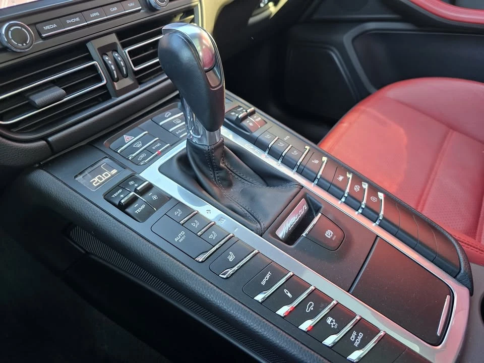 2021 Porsche Macan GTS - Image 12 of 19