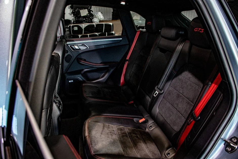 2021 Porsche Macan GTS - Image 15 of 18