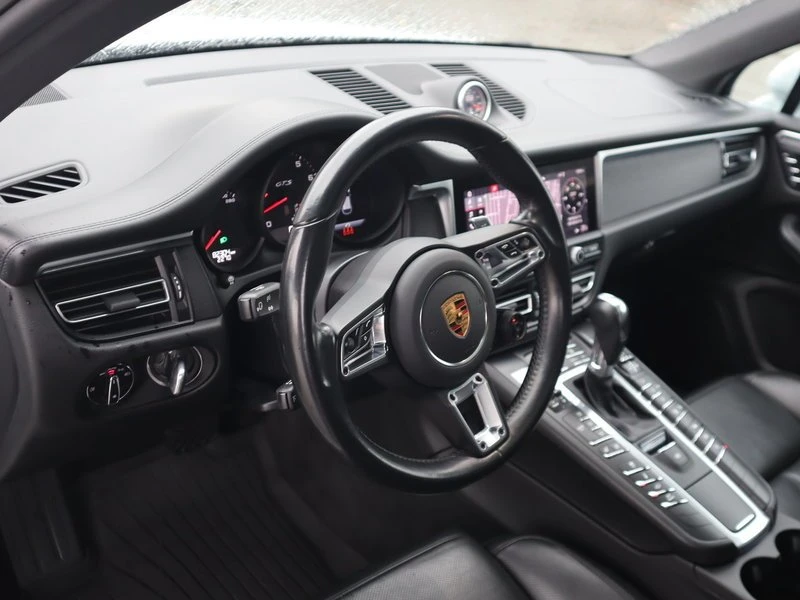 2021 Porsche Macan GTS - Image 9 of 20