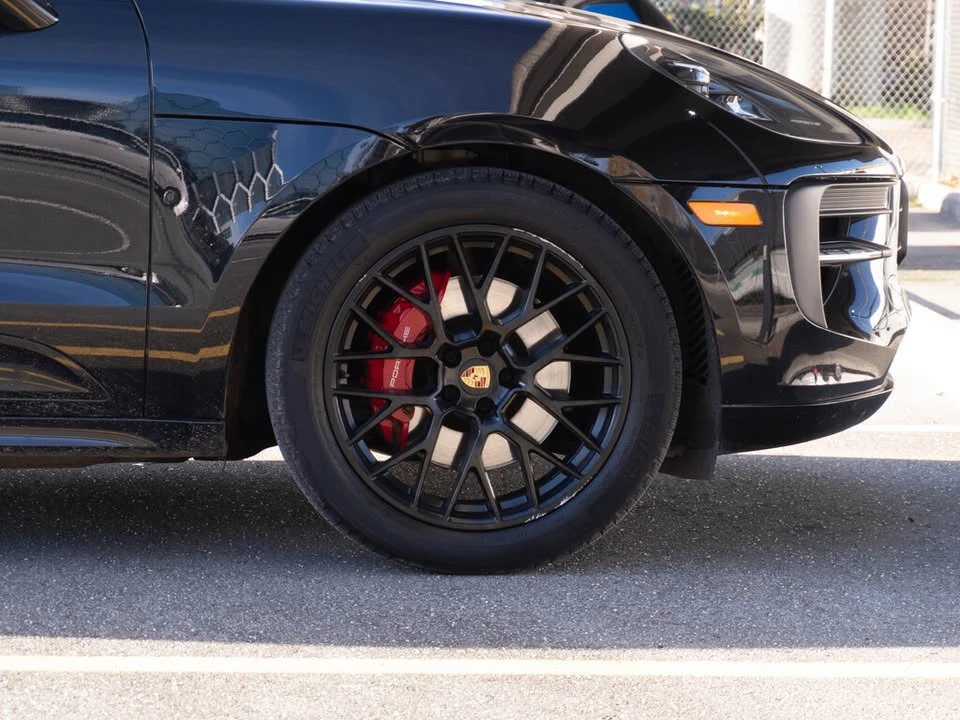 2021 Porsche Macan GTS - Image 10 of 18