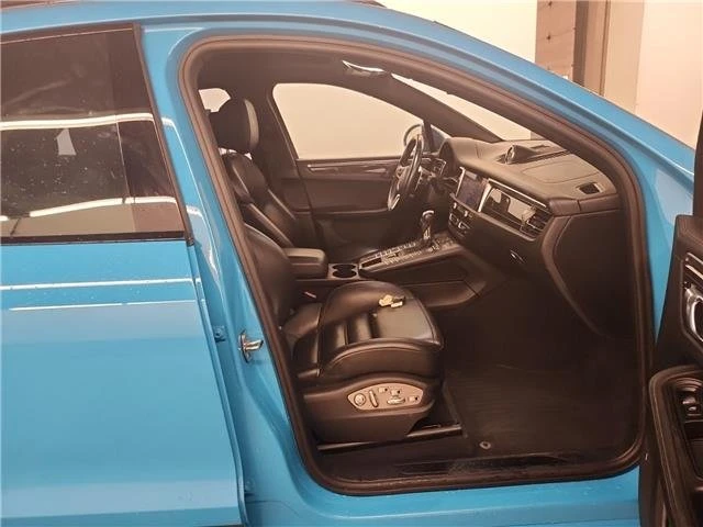 2021 Porsche Macan GTS - Image 9 of 12