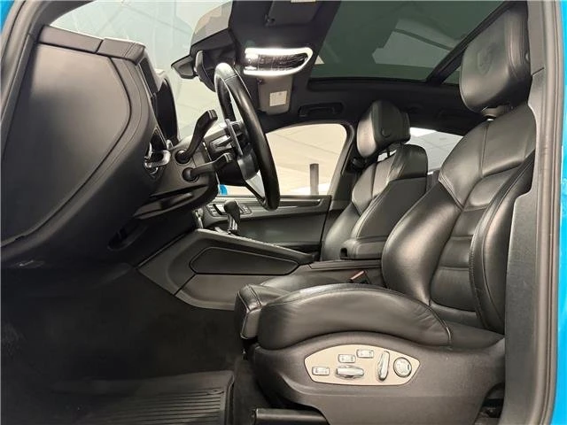 2021 Porsche Macan GTS - Image 12 of 20