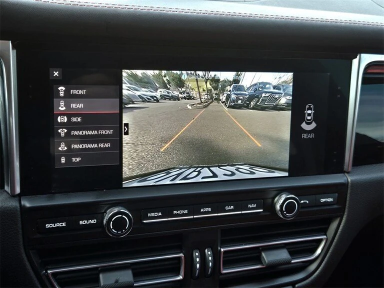 2021 Porsche Macan GTS - Image 8 of 14