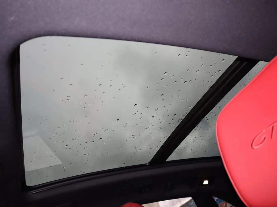 2021 Porsche Macan GTS - Image 14 of 18