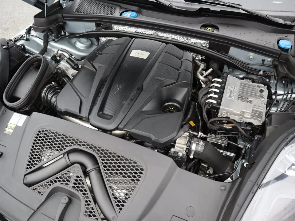 2021 Porsche Macan GTS - Image 9 of 20