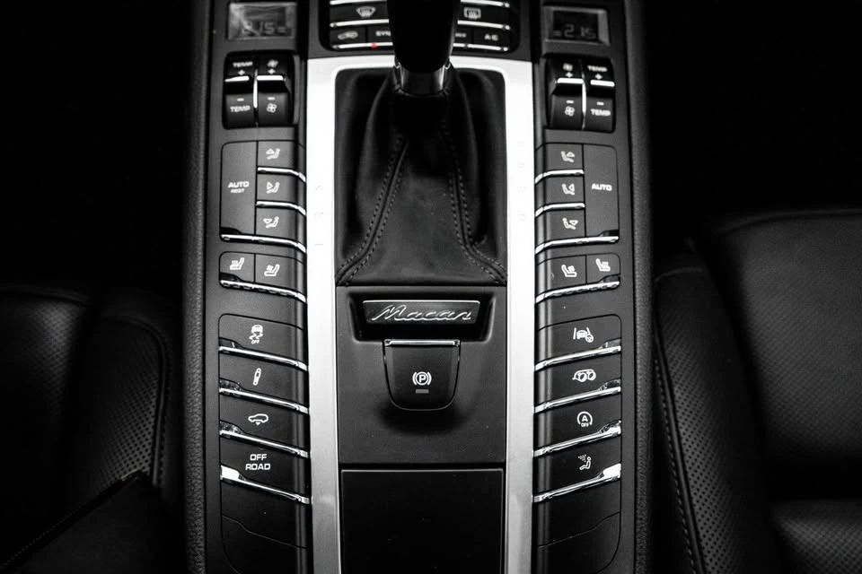 2021 Porsche Macan GTS - Image 11 of 14