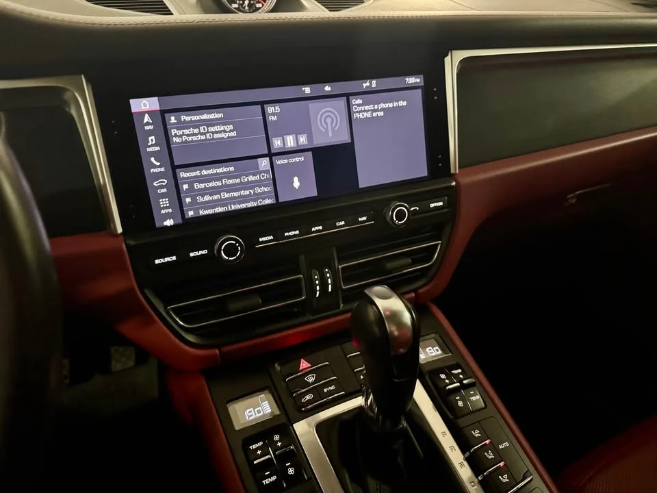 2021 Porsche Macan GTS - Image 15 of 19