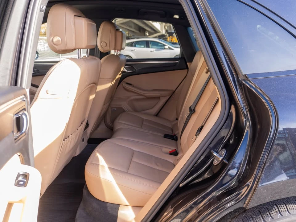 2021 Porsche Macan GTS - Image 16 of 20
