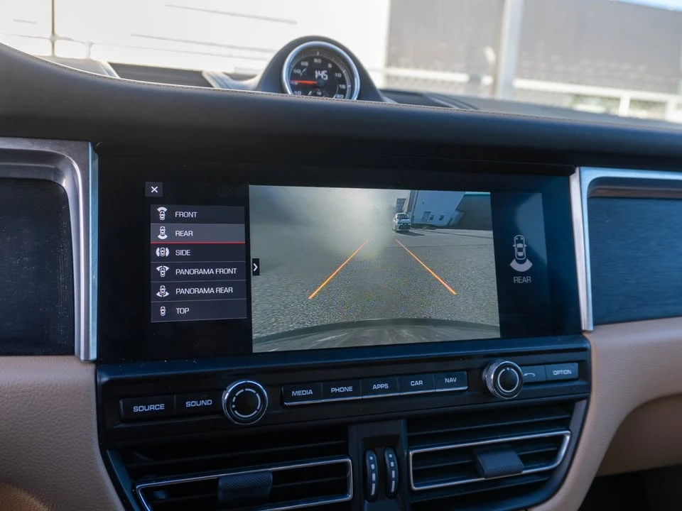 2021 Porsche Macan GTS - Image 14 of 20