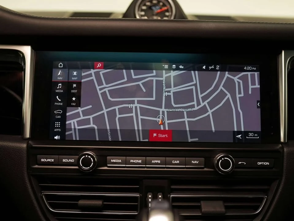 2021 Porsche Macan GTS - Image 14 of 20