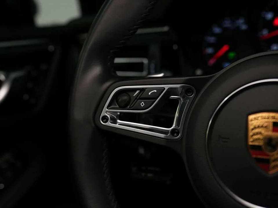 2021 Porsche Macan GTS - Image 10 of 20