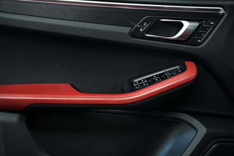 2021 Porsche Macan GTS - Image 6 of 17
