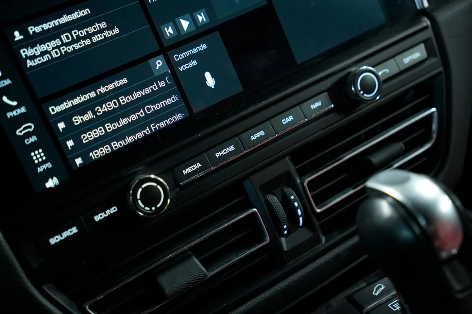 2021 Porsche Macan GTS - Image 12 of 17