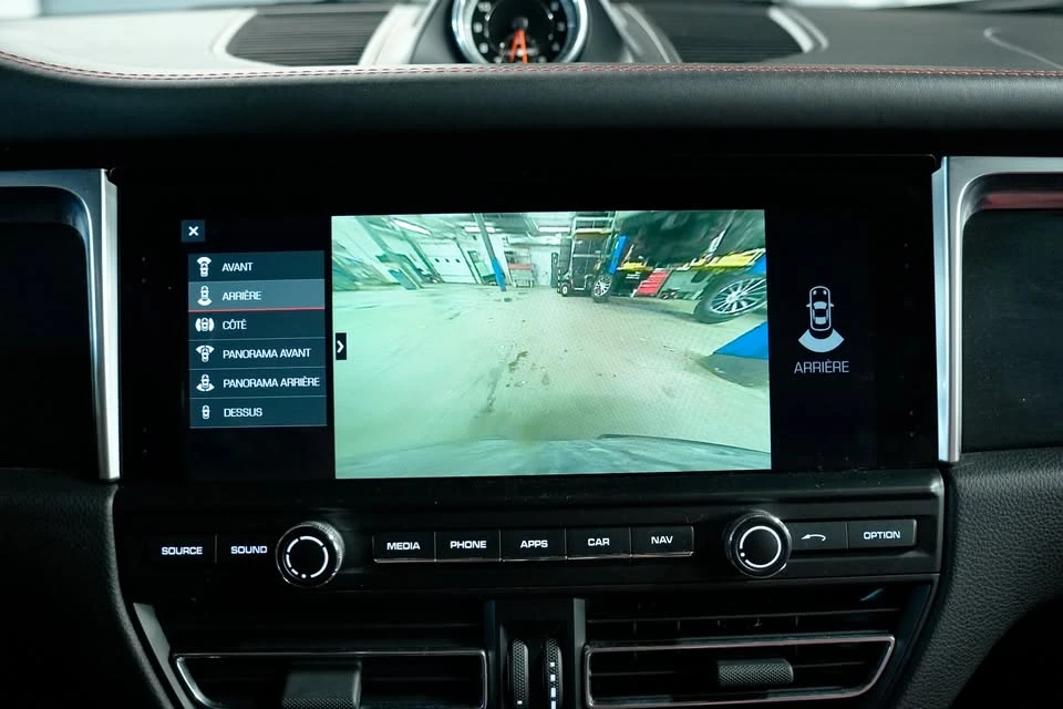 2021 Porsche Macan GTS - Image 11 of 17