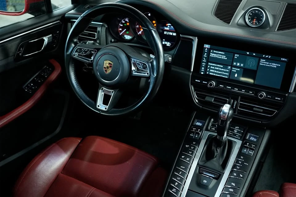 2021 Porsche Macan GTS - Image 15 of 17
