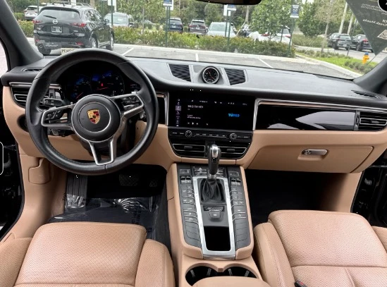 2021 Porsche Macan Turbo - Image 9 of 12