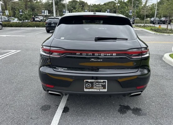 2021 Porsche Macan Turbo - Image 5 of 12