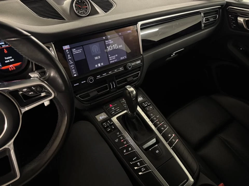 2021 Porsche Macan S - Image 15 of 18