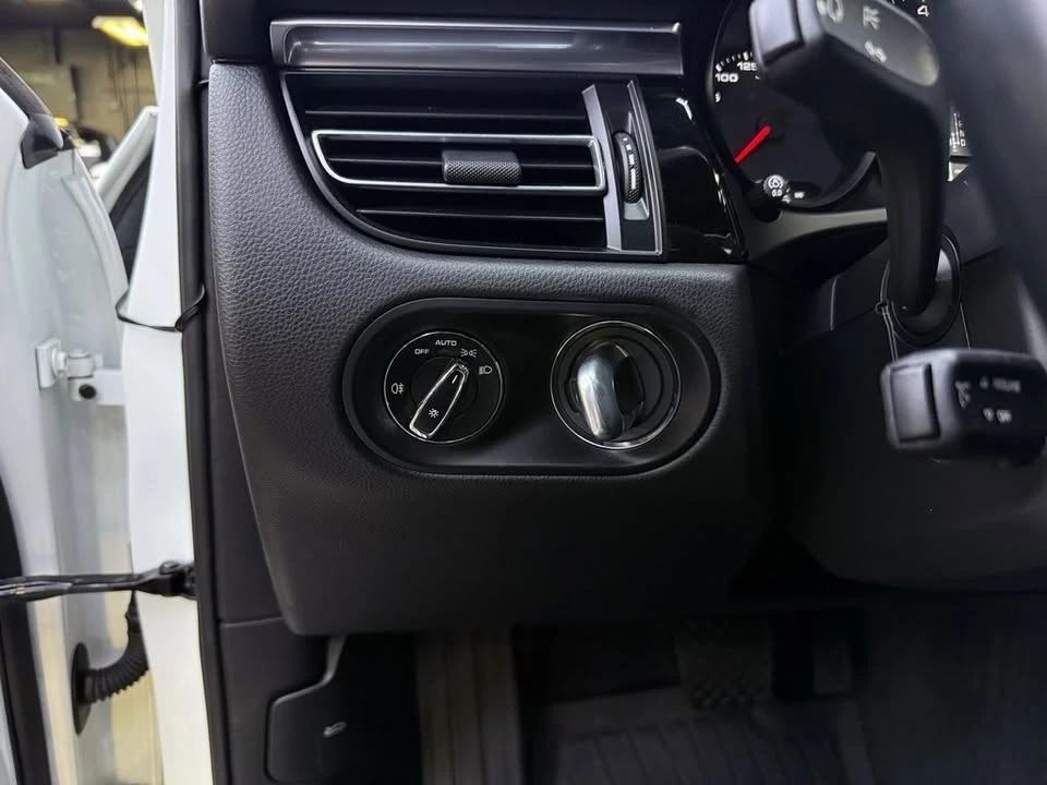 2021 Porsche Macan S - Image 13 of 19