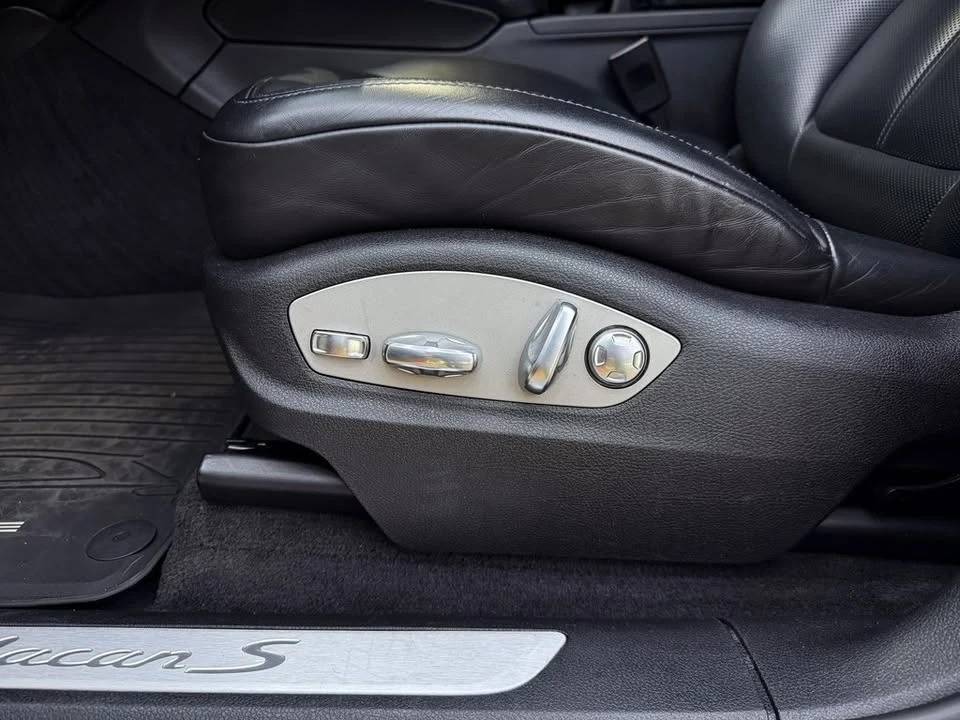 2021 Porsche Macan S - Image 17 of 19