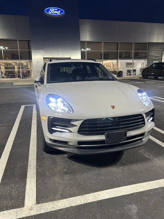 2021 Porsche Macan S - Image 2 of 15