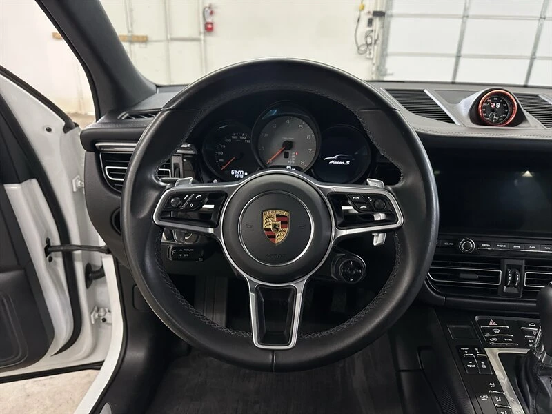 2021 Porsche Macan S - Image 17 of 20